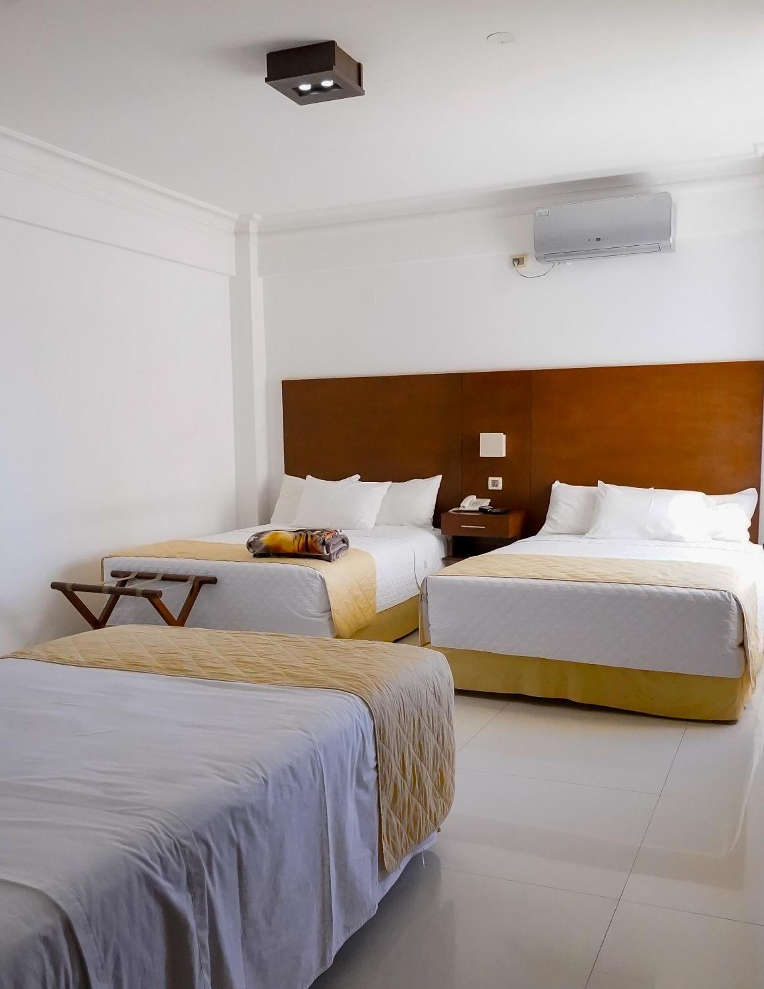 Prince Hotel Santa Cruz de La Sierra Esterno foto